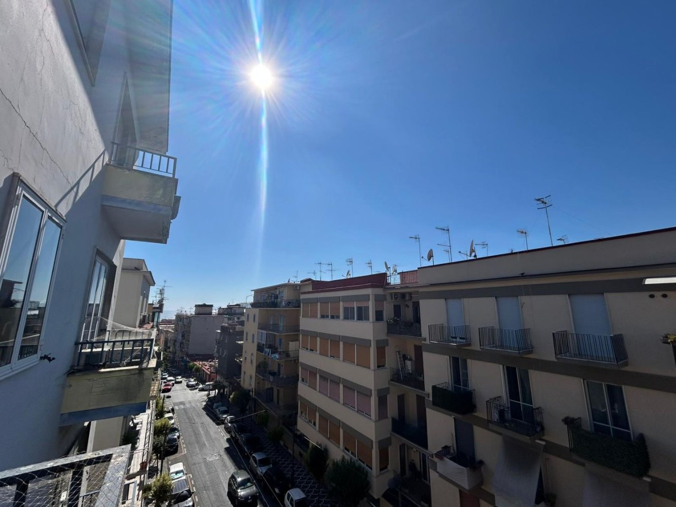 4-Zimmer Wohnung in Portici, Italy, Nr. 268080