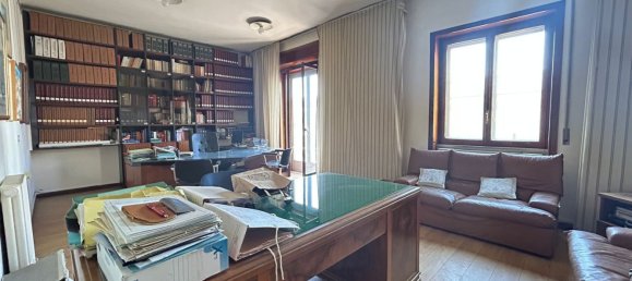 4-Zimmer Wohnung in Portici, Italy, Nr. 268080 22