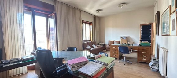 4-Zimmer Wohnung in Portici, Italy, Nr. 268080 18
