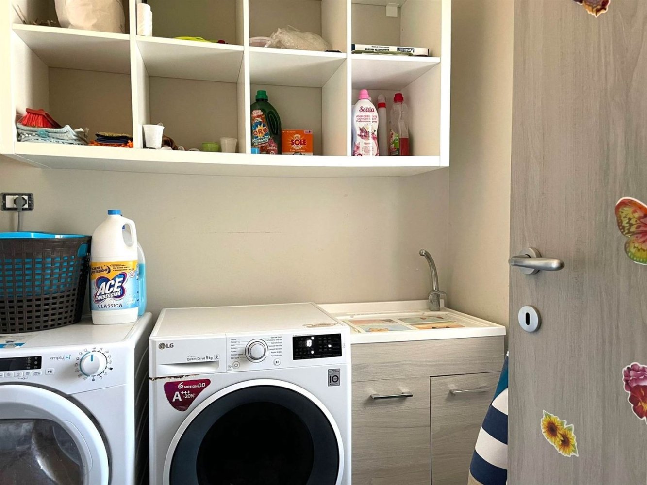 7 rooms House in Borgia, Italy No. 219923