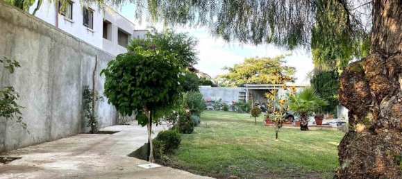 7 rooms House in Borgia, Italy No. 219923 5