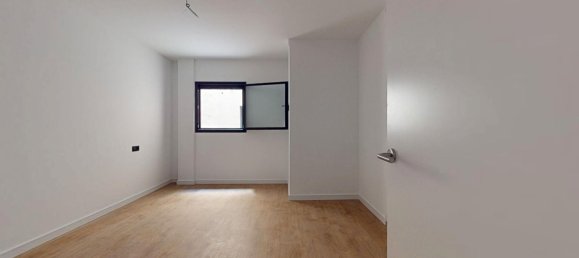 2 bedrooms Apartment in Las Palmas De Gran Canaria, Spain No. 99278 11