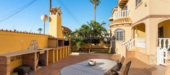 5 Schlafzimmer Haus in Alicante, Spain, Nr. 92297 7