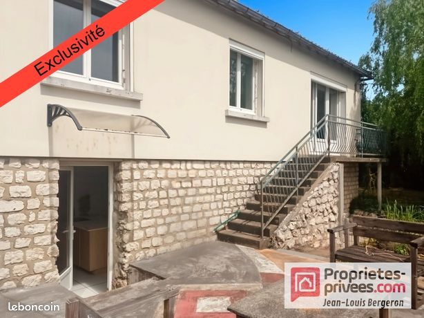 3 bedrooms House in Tours, France No. 314069