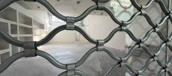 127m² Commercial property in Rimini, Italy No. 374024 6