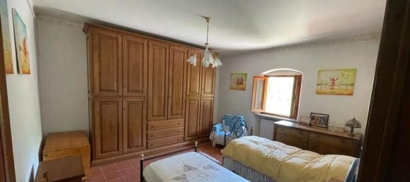 Edifício em Montecatini Terme, Italy 320 m² N.º 282754 2