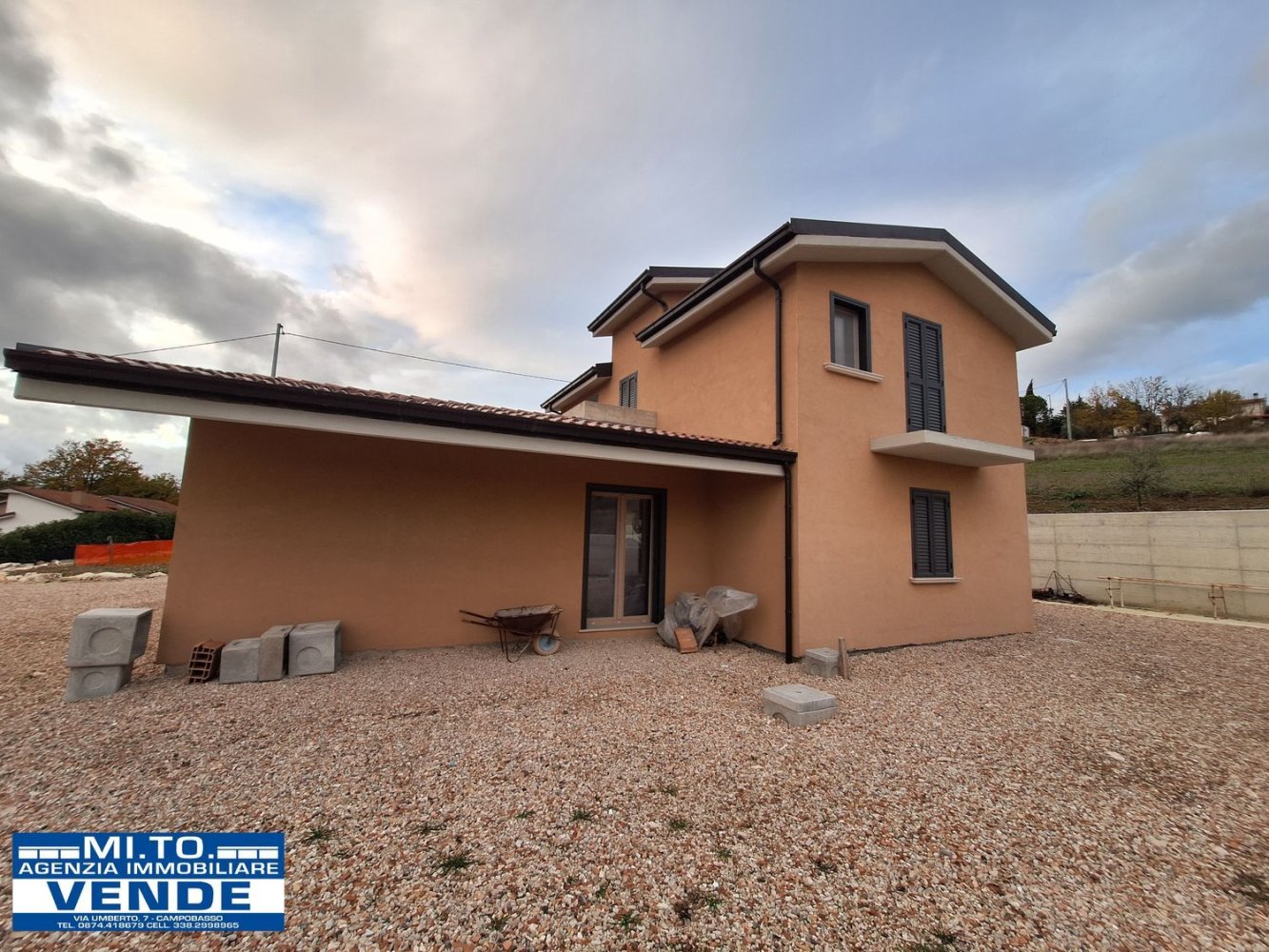 5 rooms Villa in Oratino, Italy No. 81124