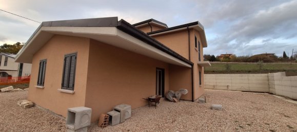 5 rooms Villa in Oratino, Italy No. 81124 2