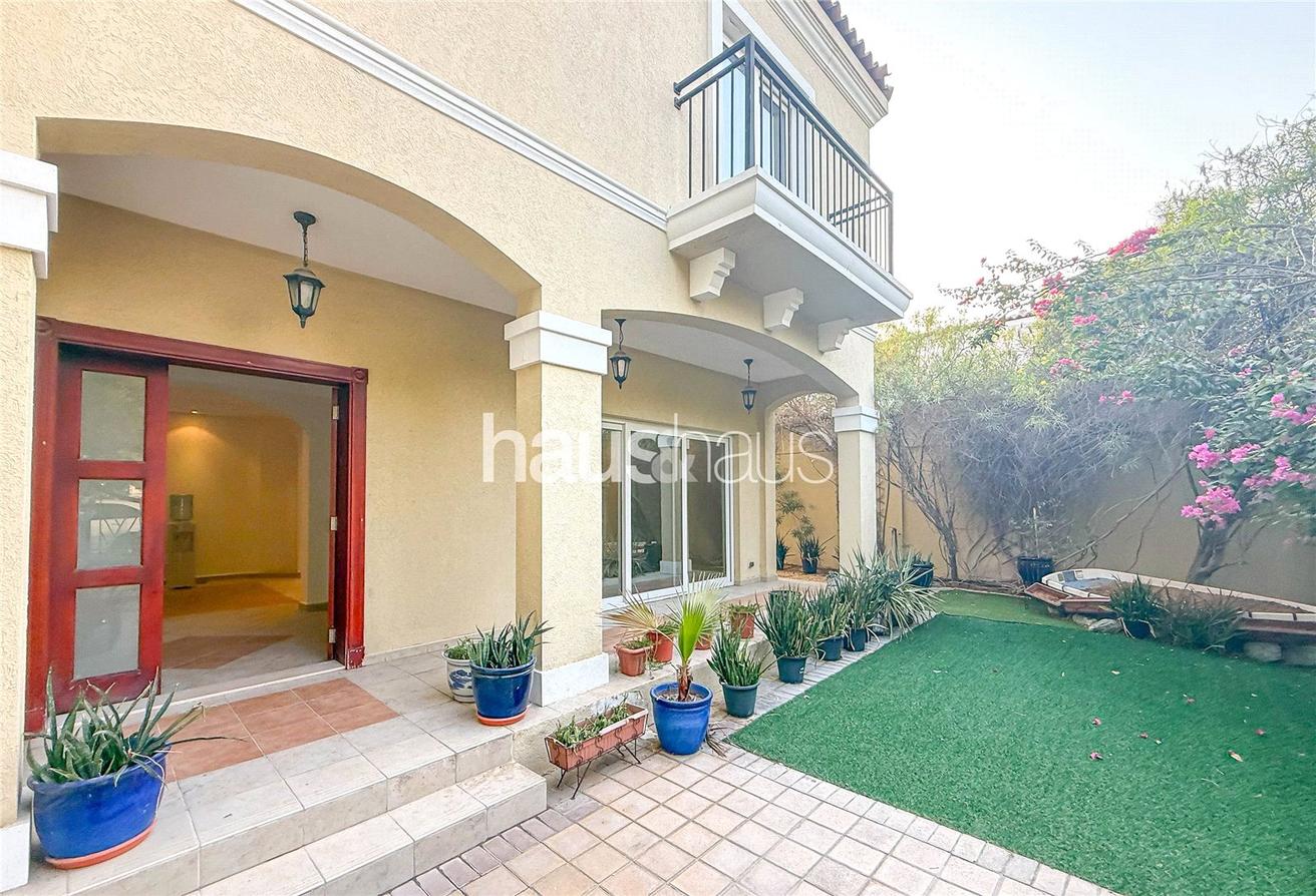 5 bedrooms Villa in Dubai Investment Park, UAE No. 99785