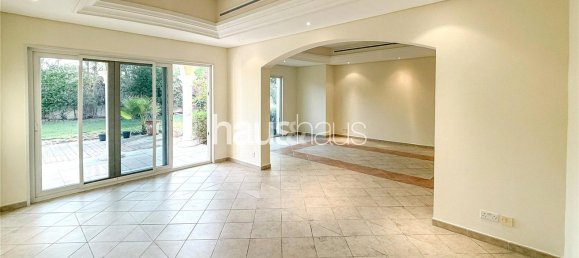 5 bedrooms Villa in Dubai Investment Park, UAE No. 99785 6