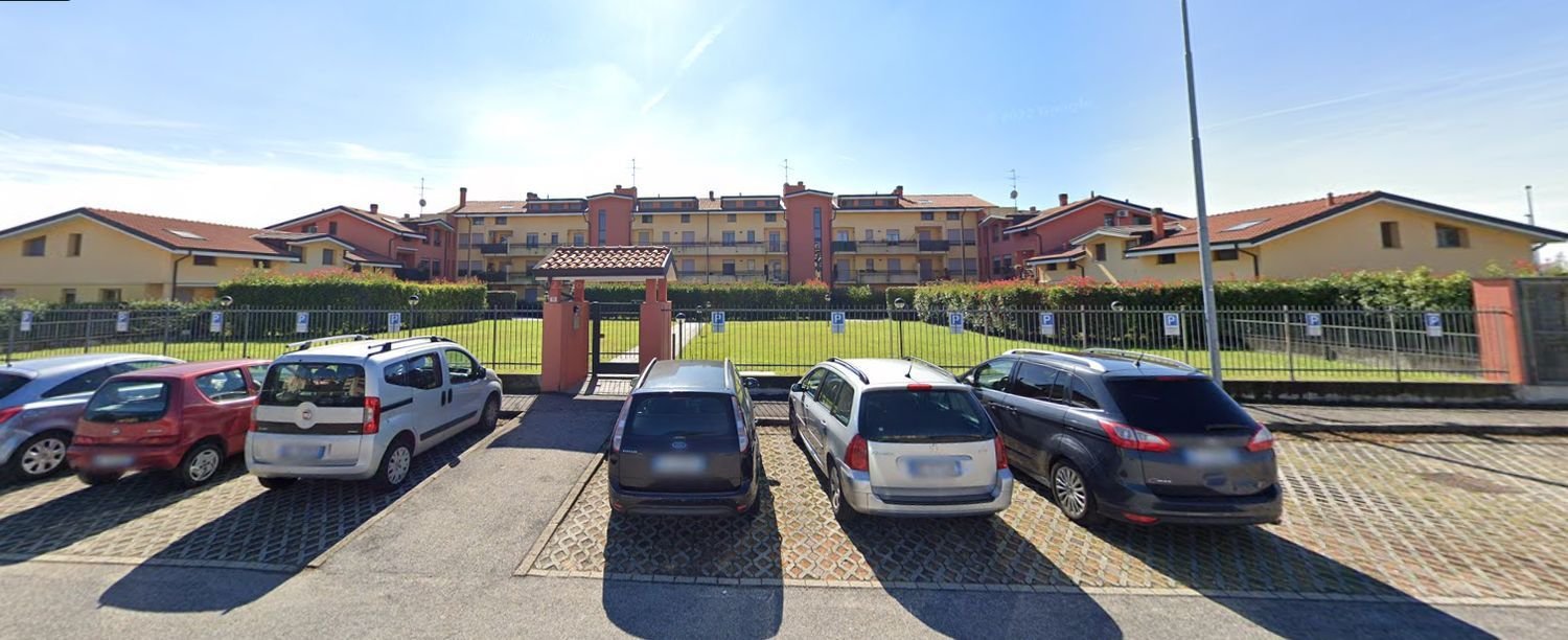 3غرفة شقة في Abbiategrasso, Italy رقم 318505