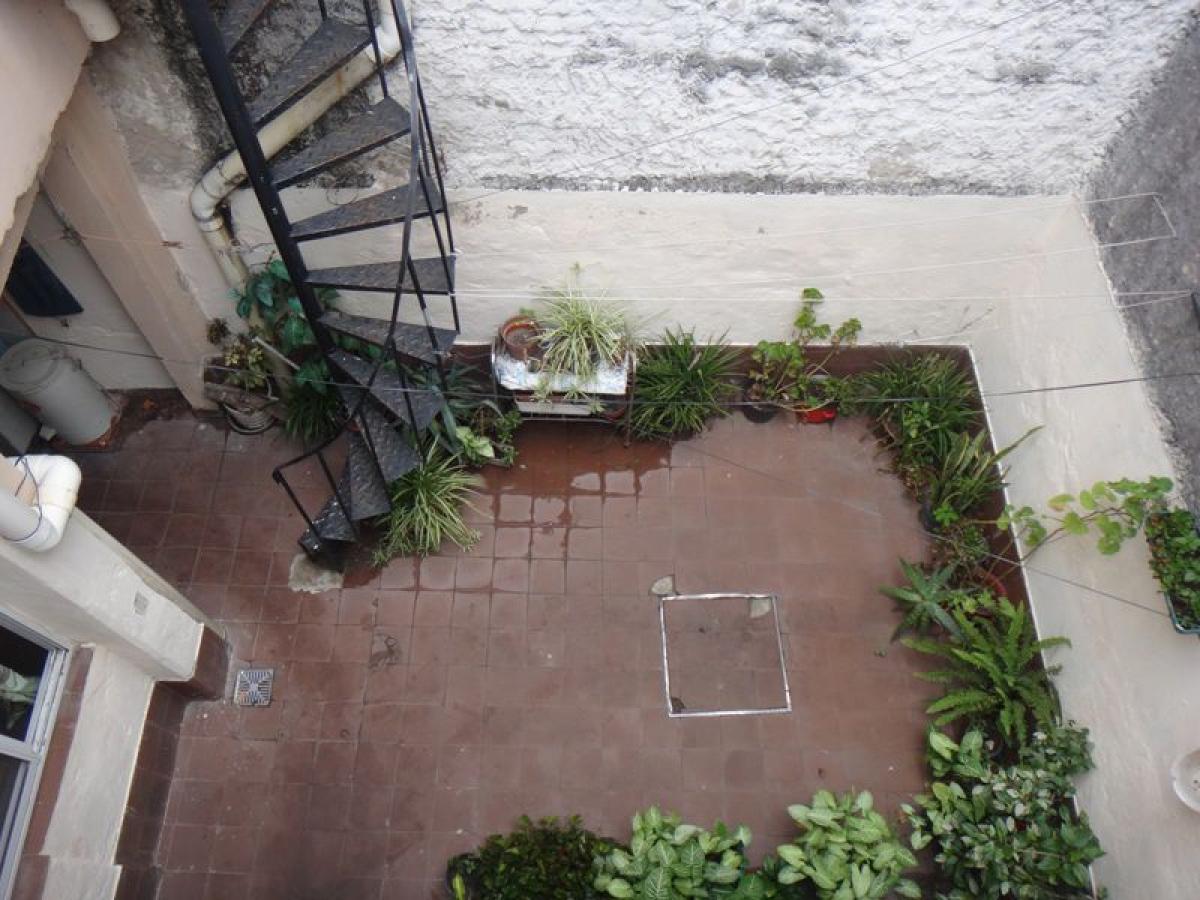 Casa de 5 dormitorios en Buenos Aires, Argentina No. 88330