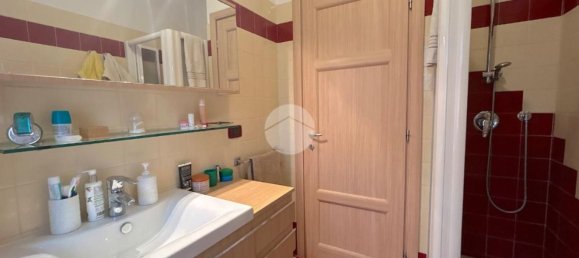 5 bedrooms Apartment in Castel d'Azzano, Italy No. 376822 21