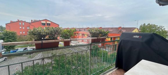 5 bedrooms Apartment in Castel d'Azzano, Italy No. 376822 27