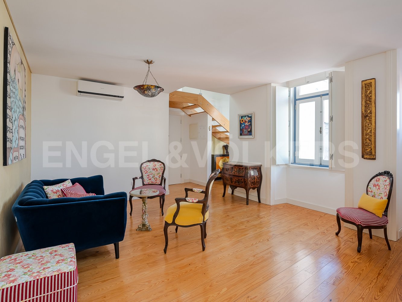 3 bedrooms Duplex in Lisbon, Portugal No. 200041