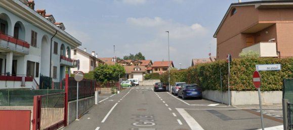 3-salle Appartement à Bernareggio, Italy No. 7755 2