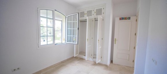 3 bedrooms House in La Alcaidesa, Spain No. 148622 24