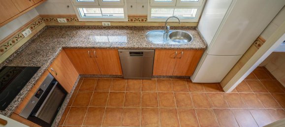 3 bedrooms House in La Alcaidesa, Spain No. 148622 16