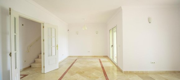 3 bedrooms House in La Alcaidesa, Spain No. 148622 42