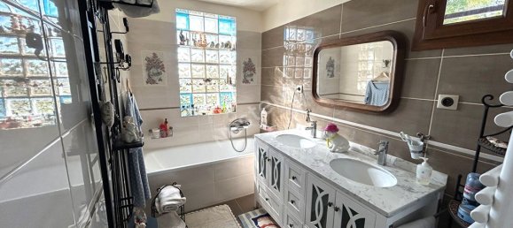 Casa de 3 dormitorios en Baudres, France No. 61351 14