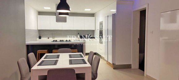 Apartamento de 3 dormitorios en Saint Julian's, Malta No. 7411 6