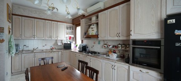 4غرفة فيلا في Nogara, Italy رقم 205470 18