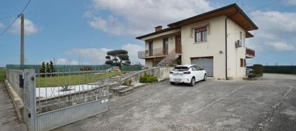 4غرفة فيلا في Nogara, Italy رقم 205470 5