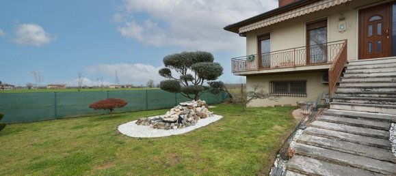 4غرفة فيلا في Nogara, Italy رقم 205470 6