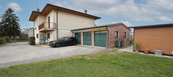 4غرفة فيلا في Nogara, Italy رقم 205470 3