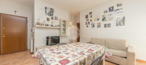 2 bedrooms Apartment in Rome, Italy No. 47729 7