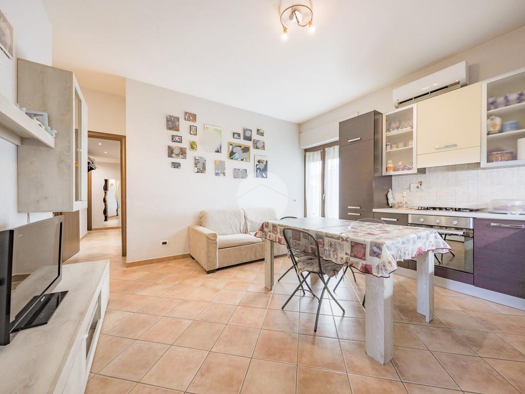 2 bedrooms Apartment in Rome, Italy No. 47729