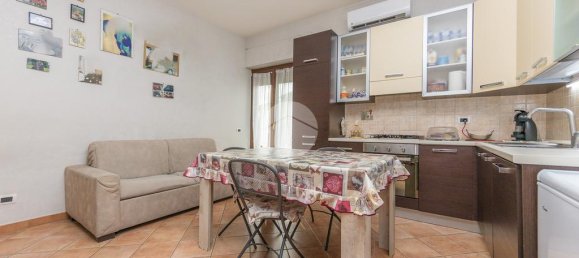 2 bedrooms Apartment in Rome, Italy No. 47729 6