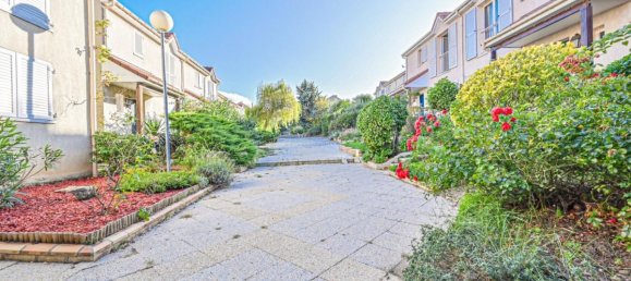 Дом с 4 спальнями в Тие, Франция № 126646 18