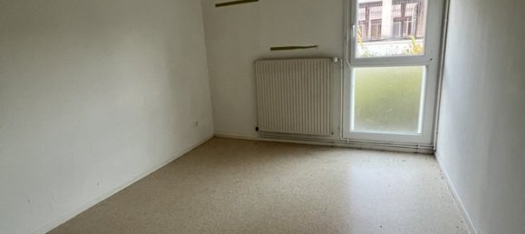 Apartamento de 4 habitaciónes en Creutzwald, France No. 39838 2