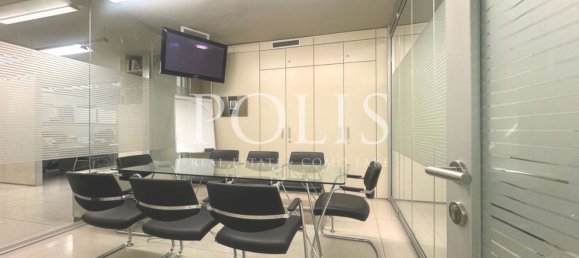 Escritório em Como, Italy 450 m² N.º 116462 3