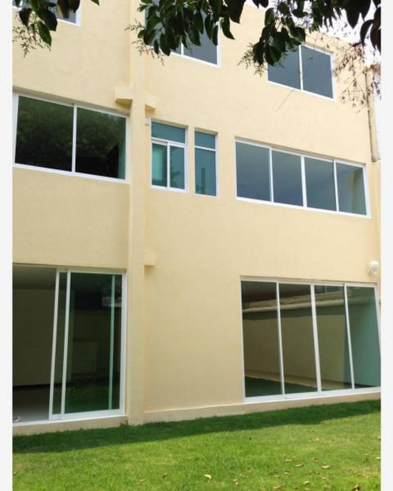 Casa de 4 dormitorios en Naucalpan de Juárez, Mexico No. 207287