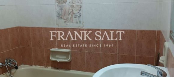 Квартира с 3 спальнями в Фгура, Мальта № 11324 3