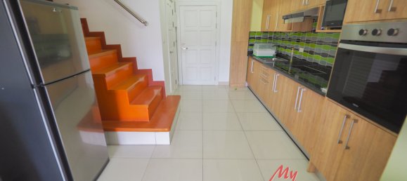 2 bedrooms Condo in Pattaya, Thailand No. 3013 4