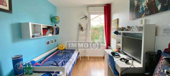 3 chambres Appartement à Noisy-le-Grand, France No. 169236 8