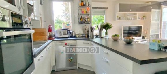 3 chambres Appartement à Noisy-le-Grand, France No. 169236 6