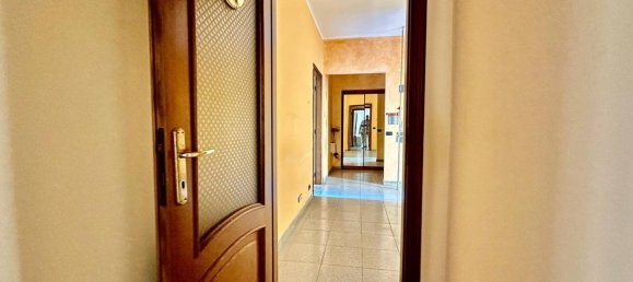 Apartamento de 4 divisões em Novi Ligure, Italy N.º 117975 5