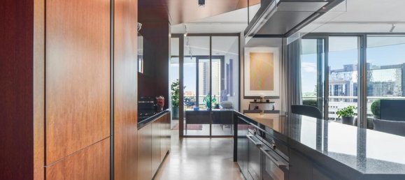 3 bedrooms Apartment in London, United Kingdom No. 8275 8