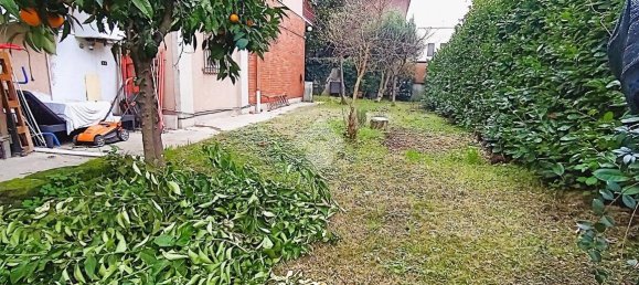 2 Schlafzimmer Villa in Cinisello Balsamo, Italy, Nr. 204864 2