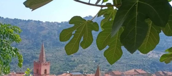 3 Schlafzimmer Villa in Longi, Italy, Nr. 321015 2