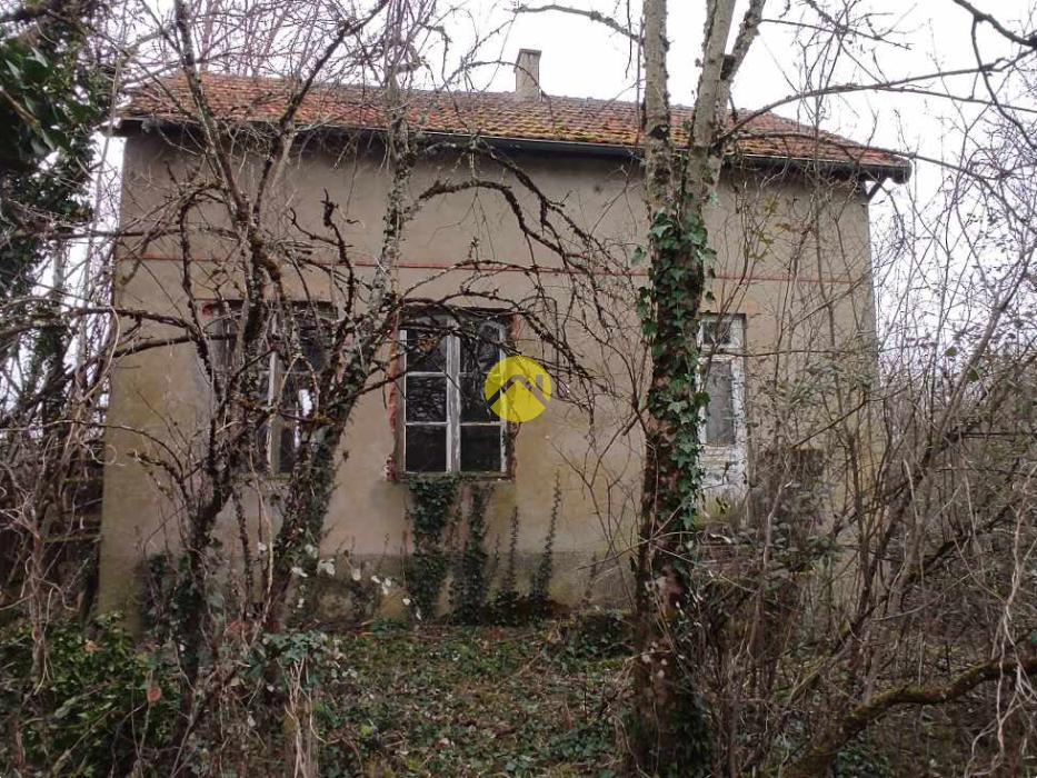 2 bedrooms House in Bourbon-l'Archambault, France No. 201230