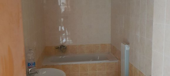 3-salle Appartement à Folignano, Italy No. 251384 6