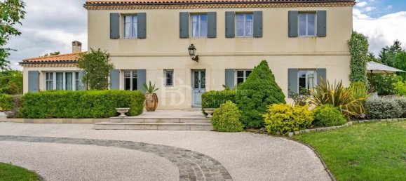 5 bedrooms Castles in Leognan, France No. 352851 5