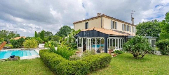 5 bedrooms Castles in Leognan, France No. 352851 8