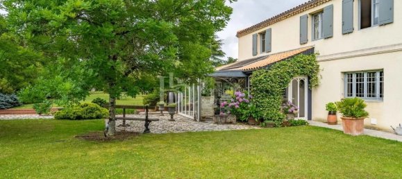 5 bedrooms Castles in Leognan, France No. 352851 9