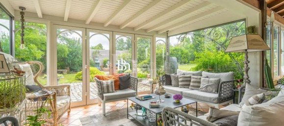 5 bedrooms Castles in Leognan, France No. 352851 10